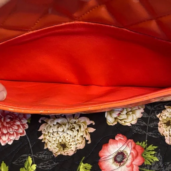 CHANEL Classic Chain Flap Quilted Patent Leather Exc cond - Picture 11 of 14